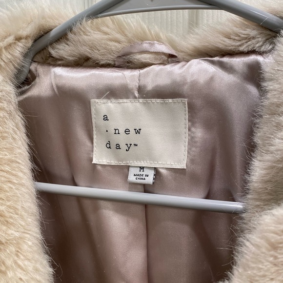 A.N.D. / Faux Fur Coat - Picture 3 of 5
